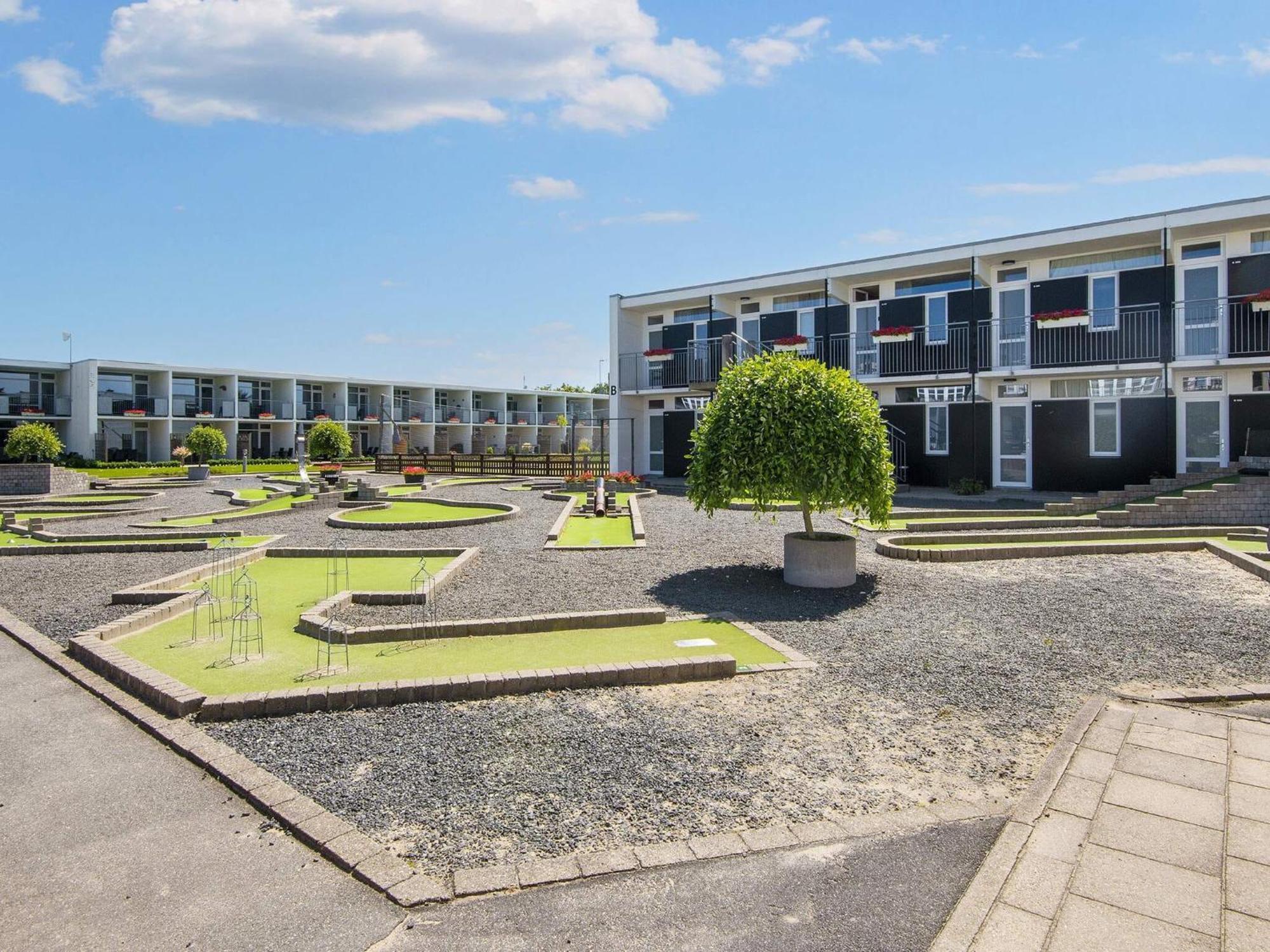 5 Person Holiday Home On A Holiday Park In Glesborg Exterior photo
